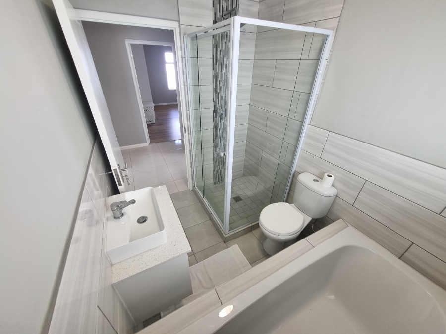 To Let 3 Bedroom Property for Rent in Hoogland Western Cape